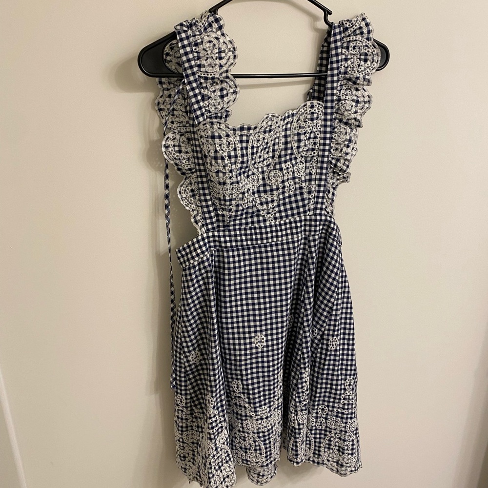 Women’s dress